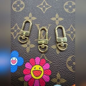 Louis Vuitton Gold Loster Clasp X3